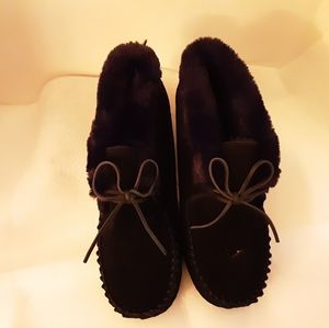 Minnetonka cabin bootie